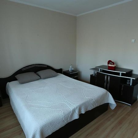 Apartament Dragos Voda Орадя Екстер'єр фото