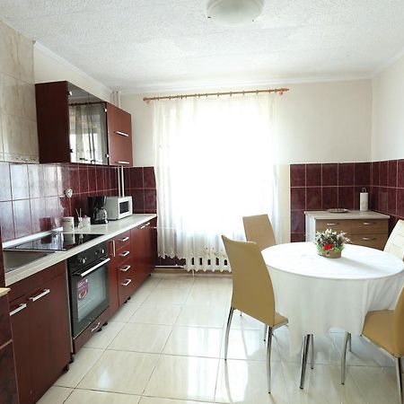 Apartament Dragos Voda Орадя Екстер'єр фото